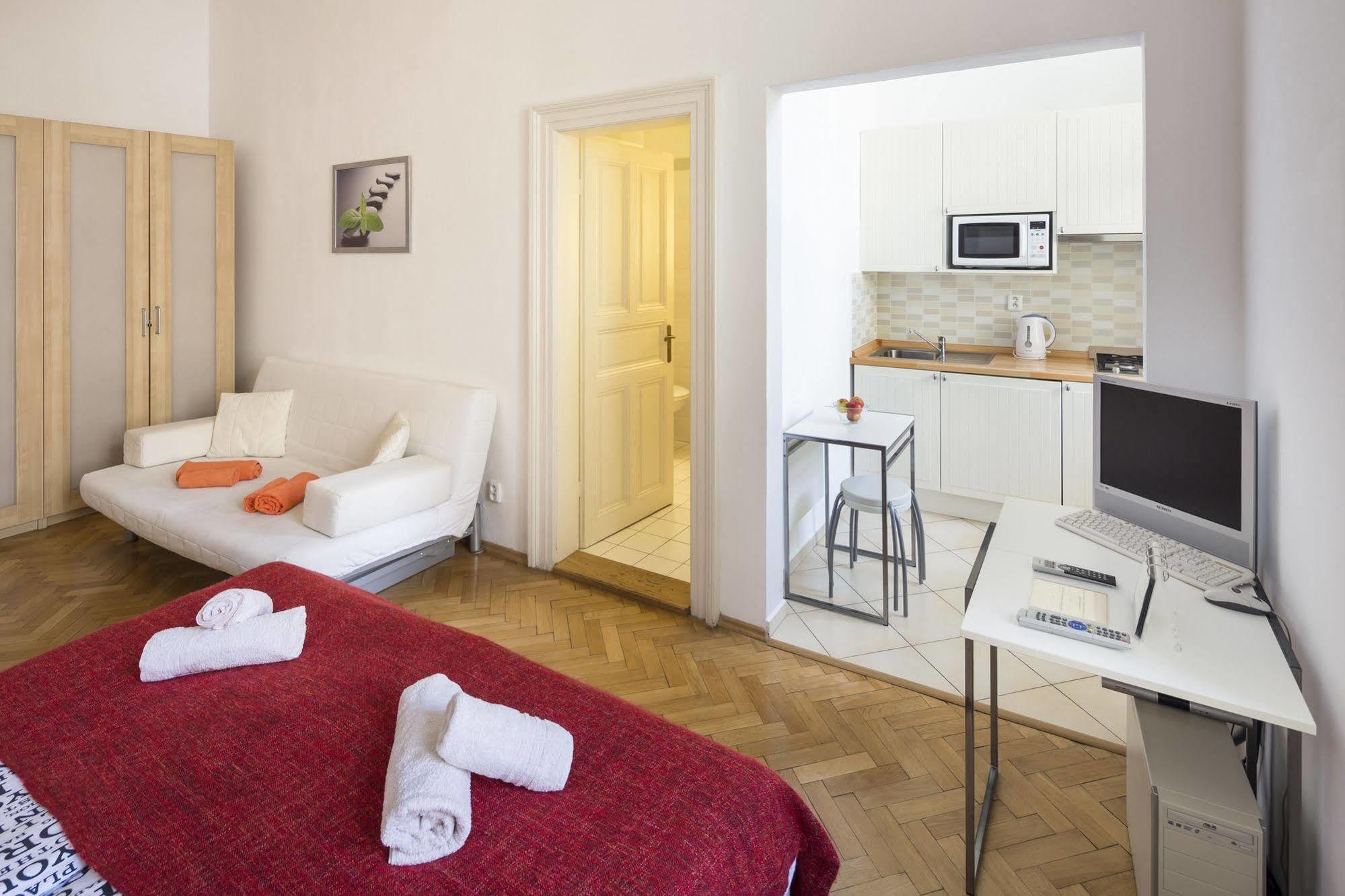 Old Town - Dusni Apartments Prague Ngoại thất bức ảnh